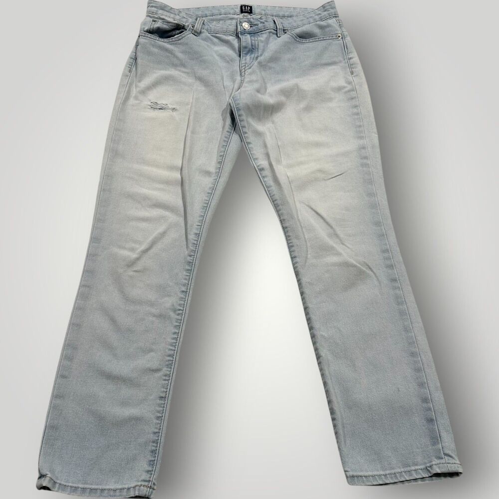 GAP Jeans Women's 27 Light Blue Girlfriend Mid Rise Lightly Distressed STRETCH